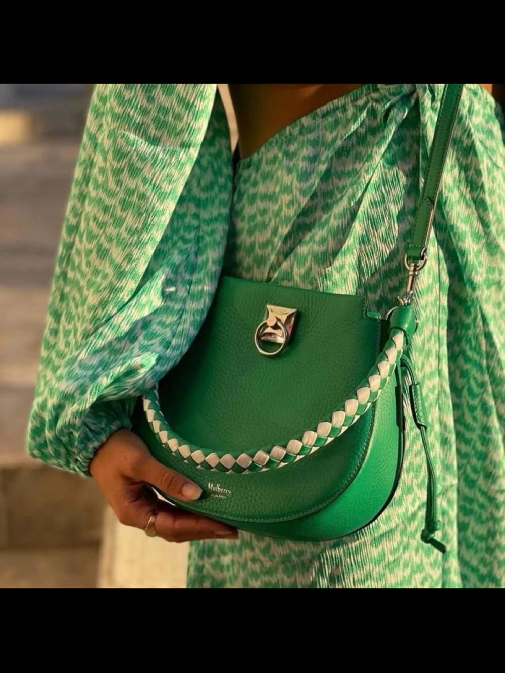 Mulberry Pebbled Leather Shoulder Bag in Emerald Green - Picture 2 of 14